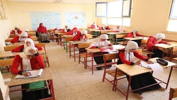 الإسماعيلية: تشكيل لجنة عاجلة للتحقيق في تسريب امتحان اللغة العربية للشهادة الإعدادية 